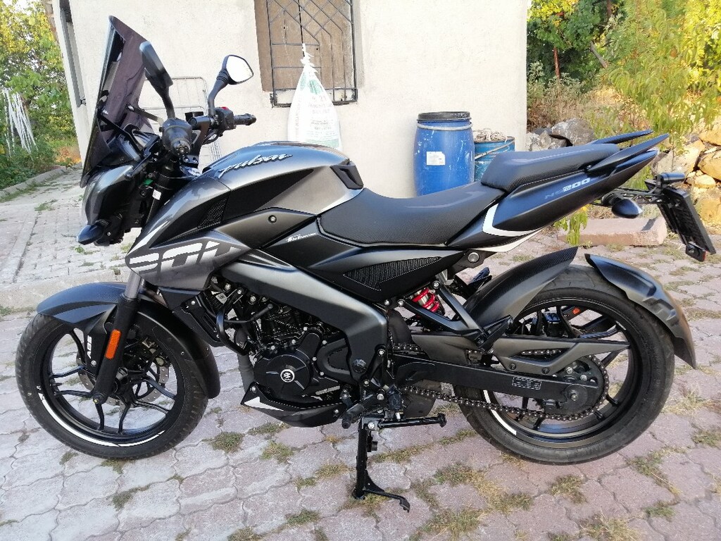 ns200abs - 11