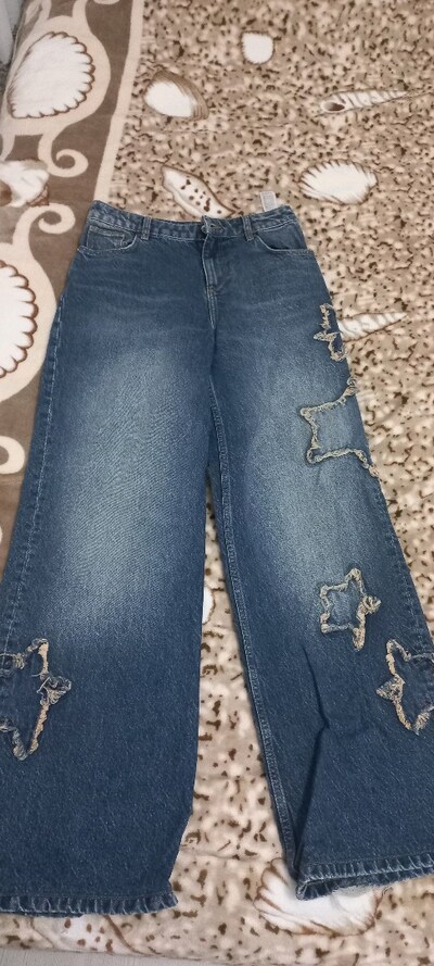 Bershka yıldız detaylı jean