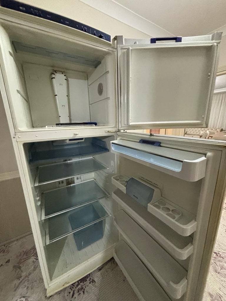 Bosch No Frost Buzdolabı – 483 LT – Sorunsuz Çalışıyor - 8