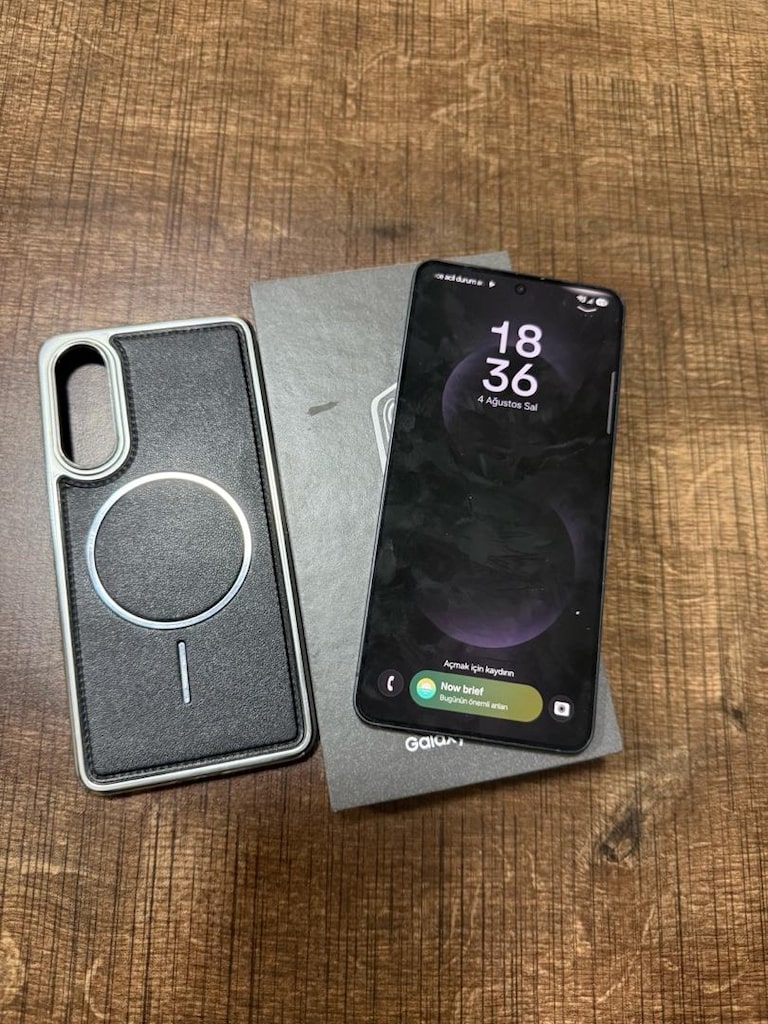 SAMSUNG GALAXY S25 EDGE HATASIZ 21 AY GARANTİLİ 256GB - 4