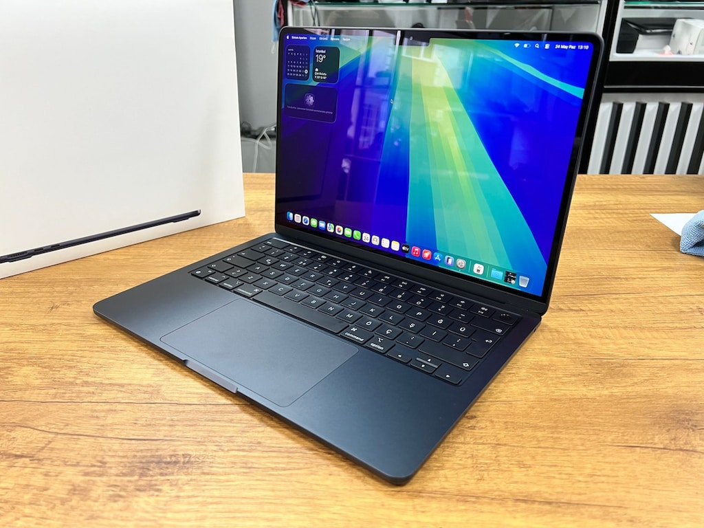 GARANTİLİ MACBOOK M2 16 GB 256 GB LAPTOP - 4