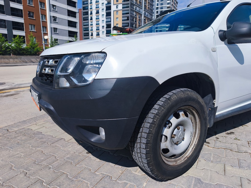 Dacia Duster Ambiance 4x4 2017 model - 12
