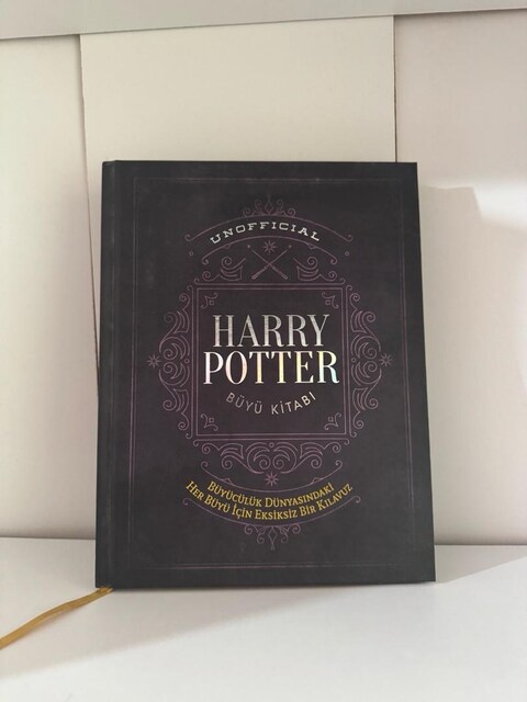 HARRY POTTER KİTAPLARI (TANESİ 400TL HEPSİ 2400Tl)