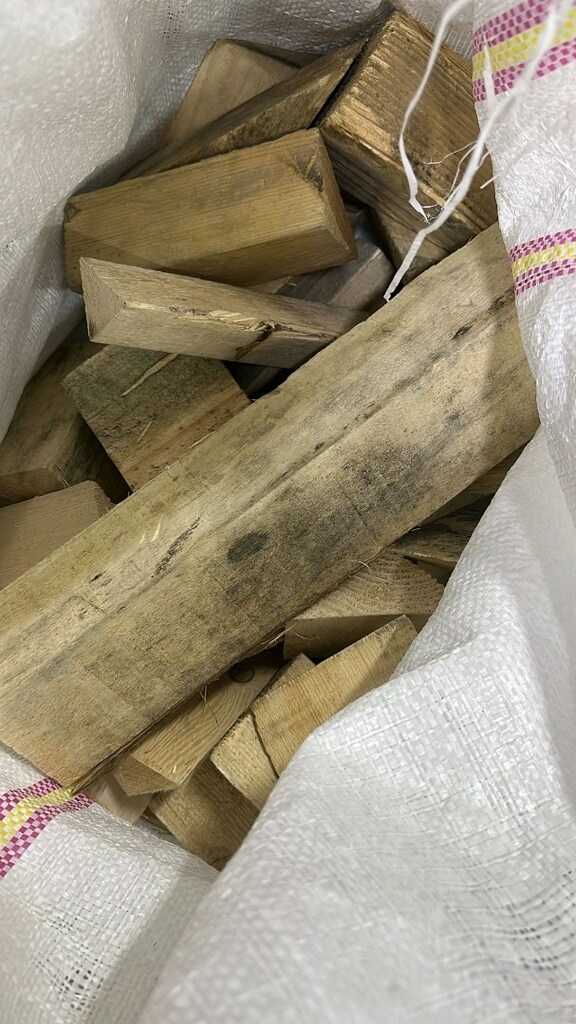 acil satılık 120 ye 80 büyük çuval odun - 2