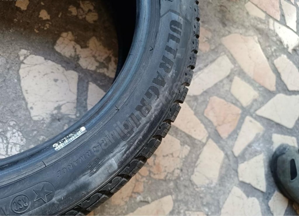 245/45/18 rft Goodyear kış - 5