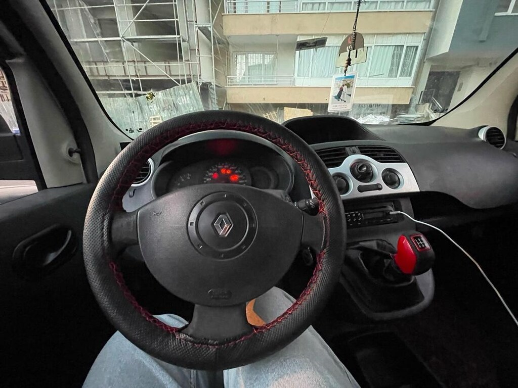 2012 Kangoo Maxi Tüm ağır bakımları ve alt takım yeni - 4