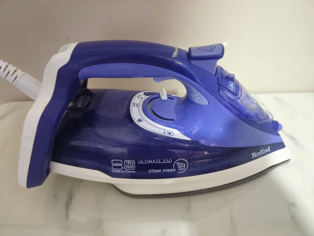Tefal Ultimate 550 Ütü. Sıfır ayarında tertemiz.
