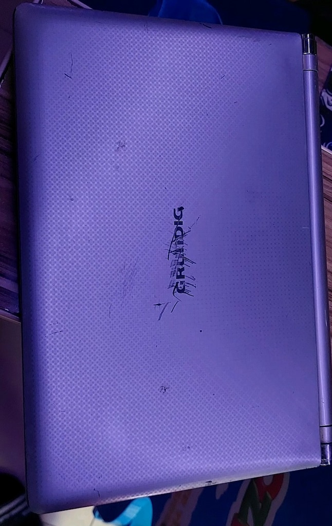 GRUNDIG GNB 1450 LAPTOP /320GB HDH - 6