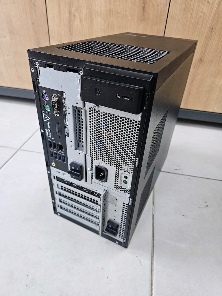 Dell Workstation E2236 32GB Quadro RTX 4000 8GB 512GB Nvme W11Pro - 2