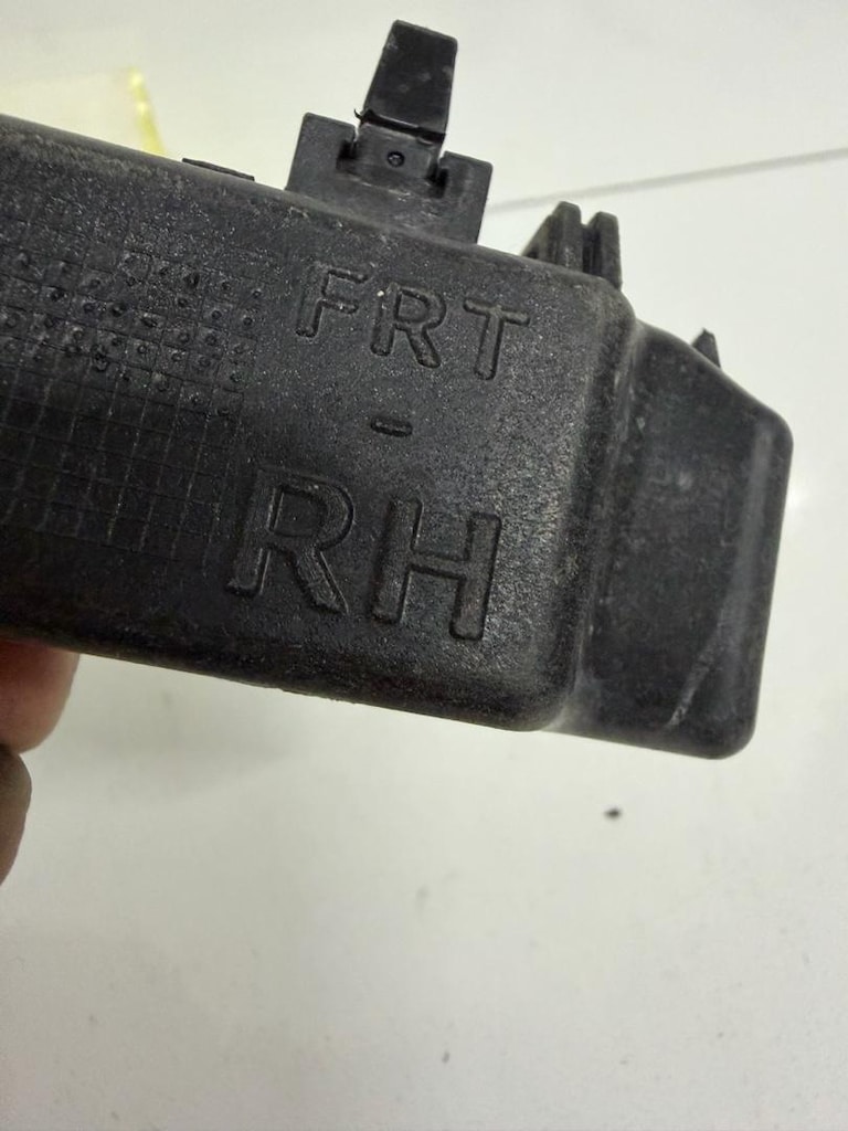 Kia sağ ön tampon braketi 14-18 çıkma orjinal 86514A7000 - 4