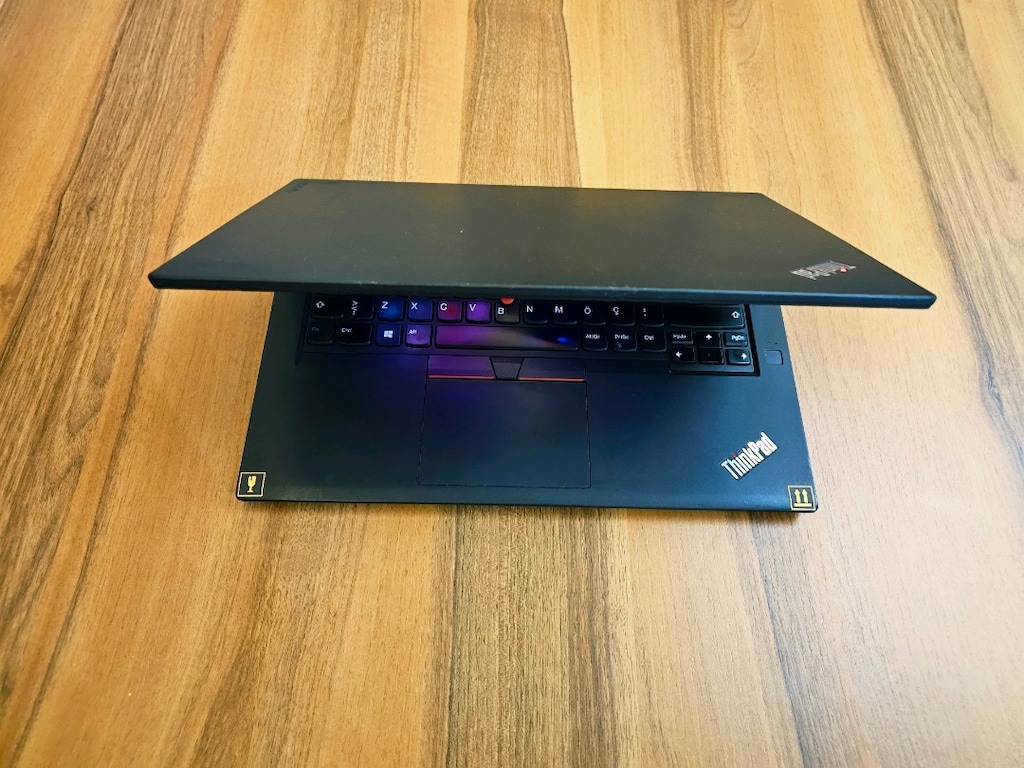 Lenovo Thinkpad i5 Laptop - 5
