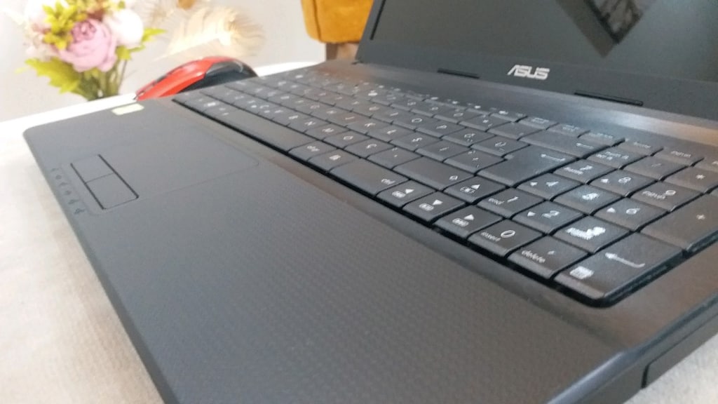 Tertemiz Ömürlük Hızlı Asus i5 - Yeni Pil - 8gb RAM - SSD TurboDisk'li - 3