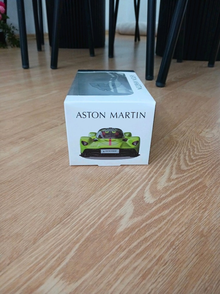 Aston Martin Valkyrie Model Araba - 4