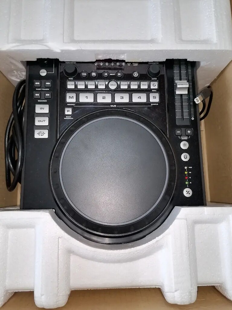 2 Adet Sıfır kutusunda American Audio Radius 2000 Cd Player - 2