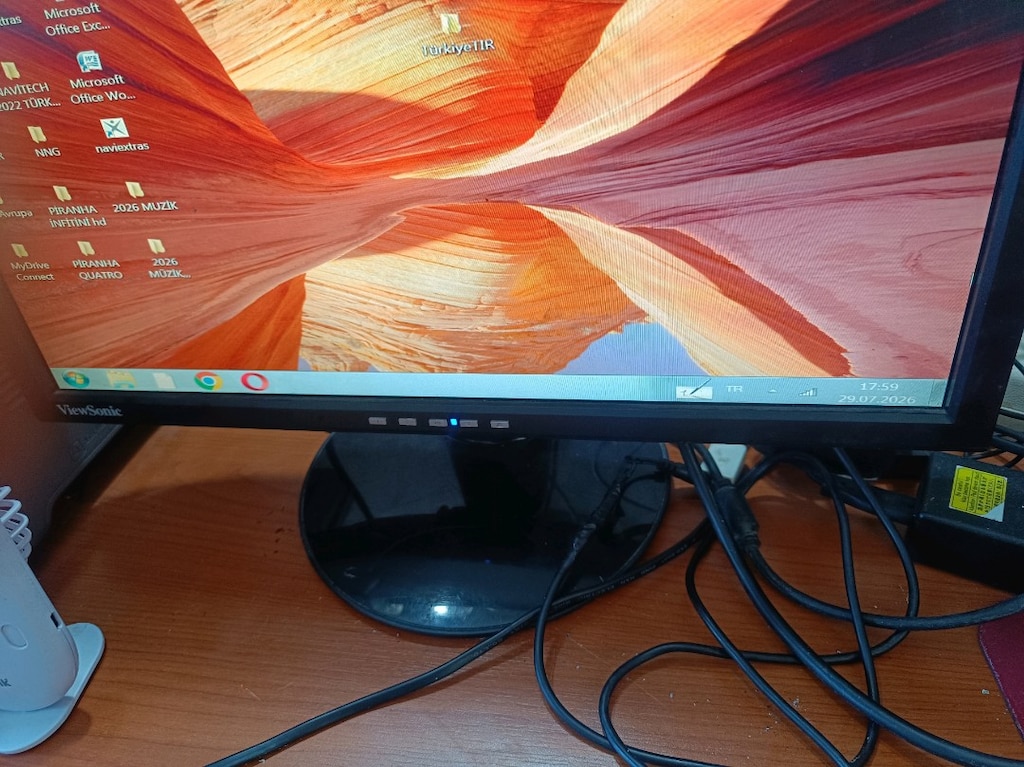 ViewSonic Monitör19" hatasız VGA - 9