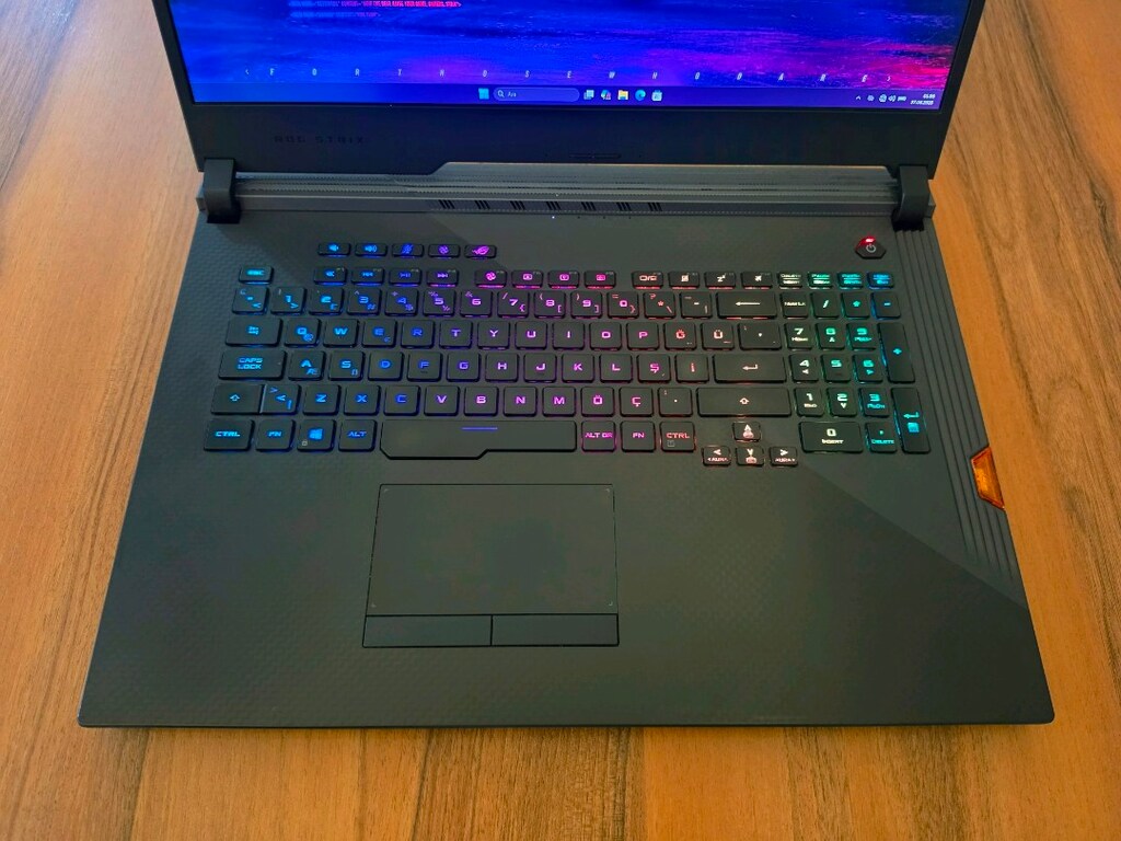 Asus Rog Scar 3 Rtx2070 i9 islemci 32gb - 2