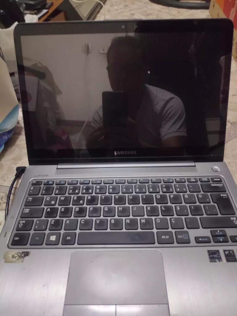 Samsung dokunmatik ekranlı i5 - 6