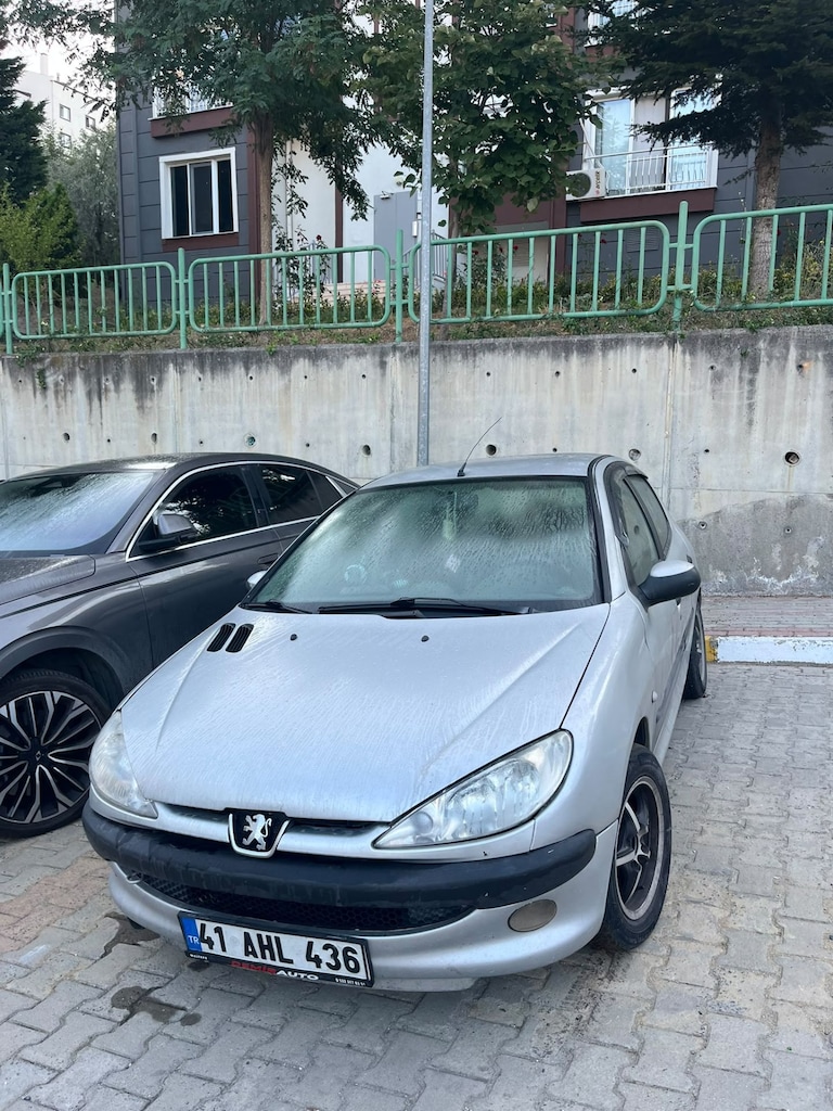 2005 Peugeot 206 1.4 Benzin/LPG Manuel – 240.000 -ARIZALI - 2