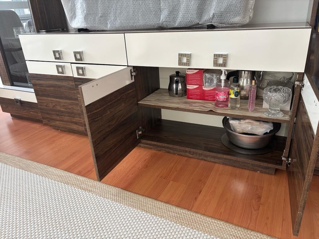 YEMEK MASASI-KONSOL-VİTRİN - 2
