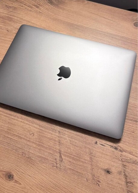 MACBOOK AIR 2018 MODEL