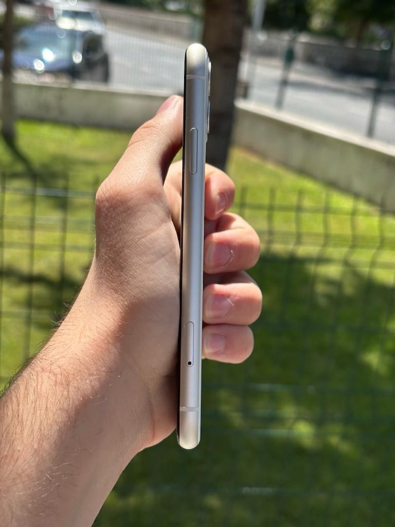 128 GB İPHONE 11 HATASIZ TERTEMİZ - 4