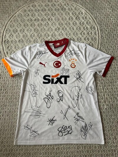 ıslak imzalı icardi osimhen ve tüm takım imzalı profesyonel forma
