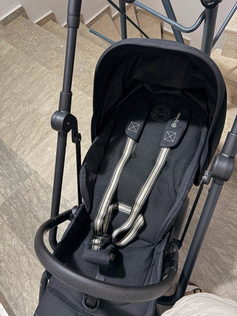 Cybex ezzy s twist 6 aylık - 4
