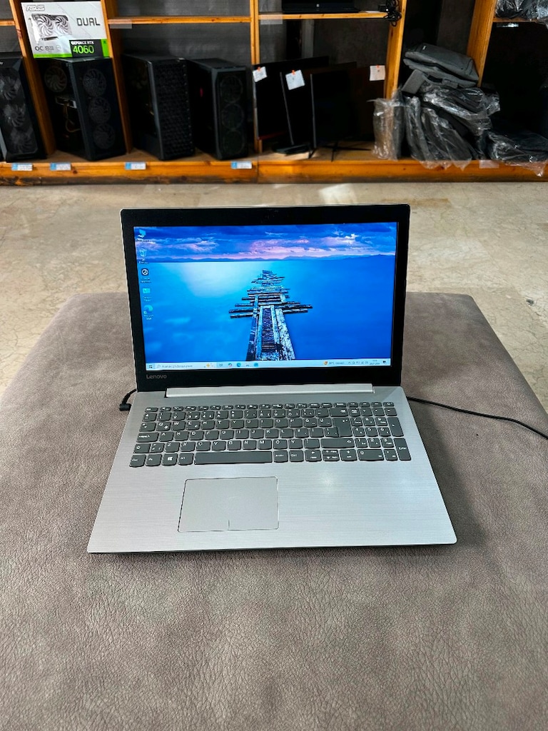 Lenovo Laptop Intel İşlemci 8 GB RAM 256 GB SSD 15.6" Ekran - 7