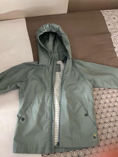 Zara erkek çocuk yağmurluk