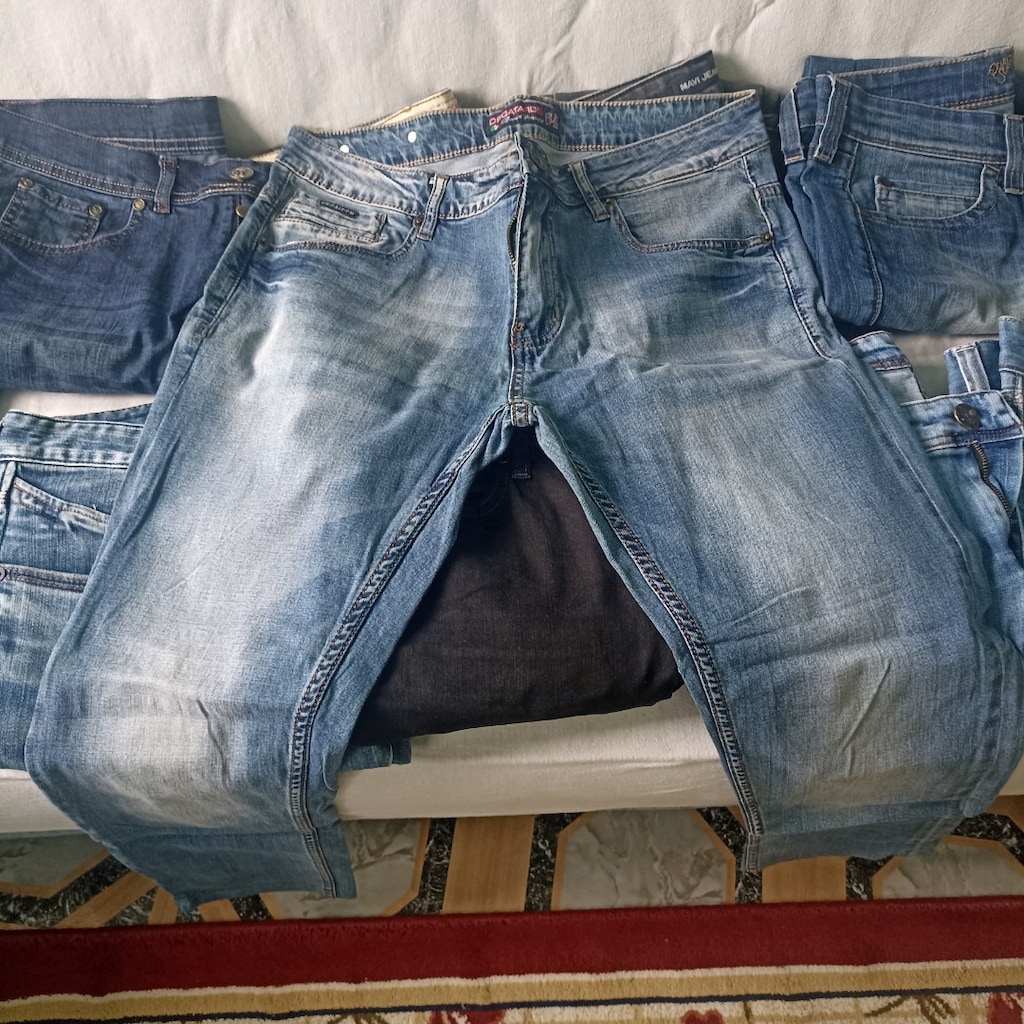 Çeşitli Renklerde ,sıfır ve Az kullanılmış pantolonlar - 12