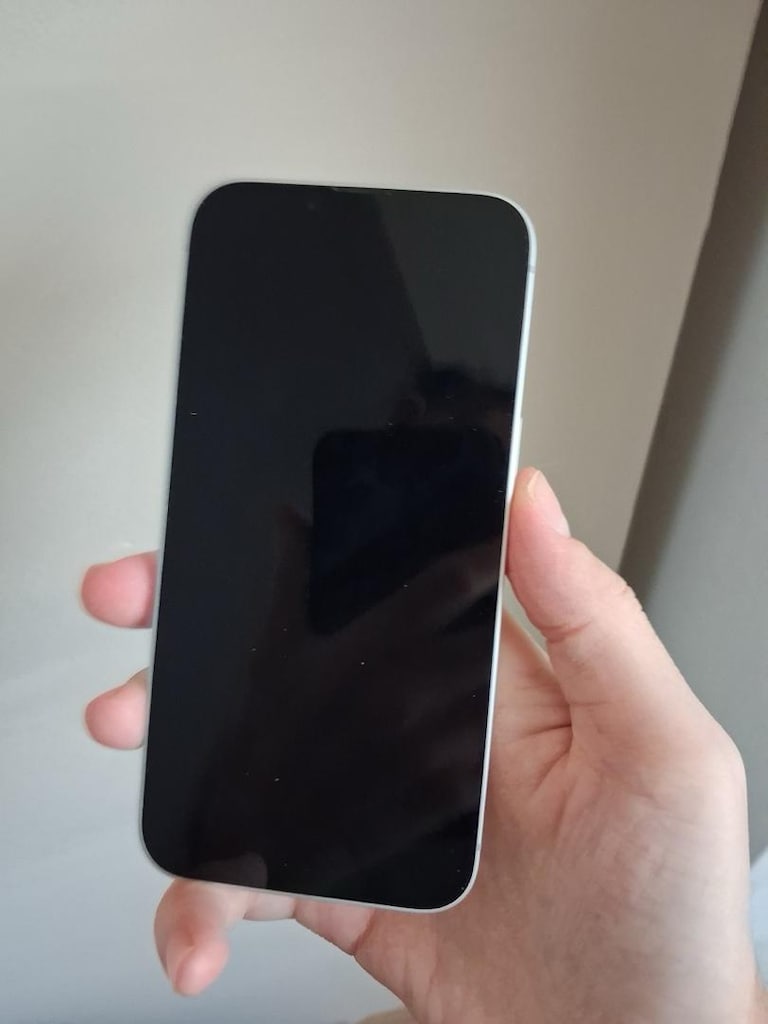 İPhone 16e - 8