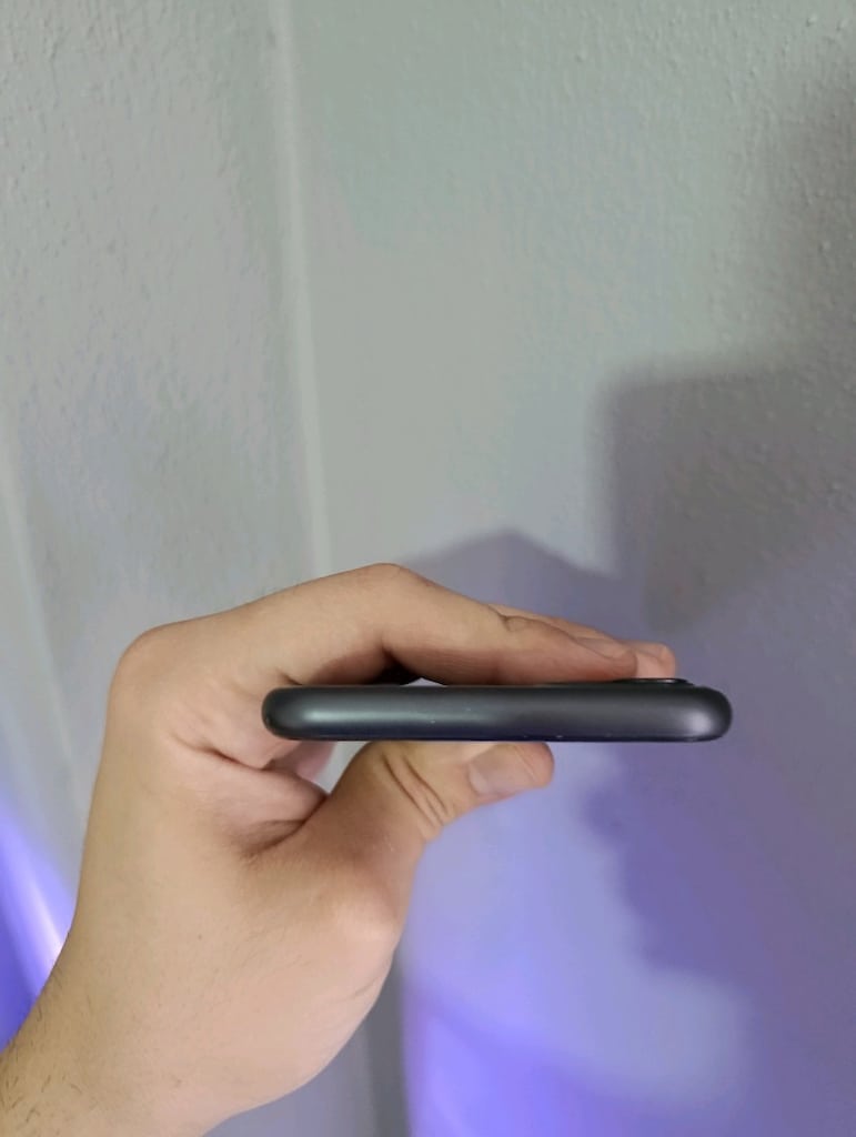 TR iPhone 11 hatasız 64gb - 5