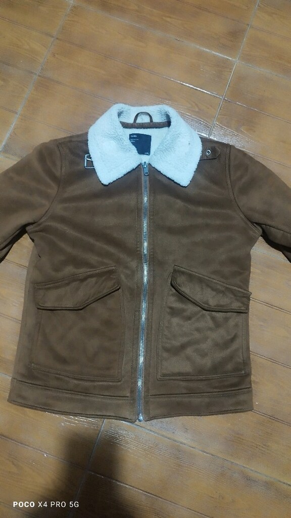 #Bershka çok şık kaban mont..Sadece arka yaka içi kusurlu