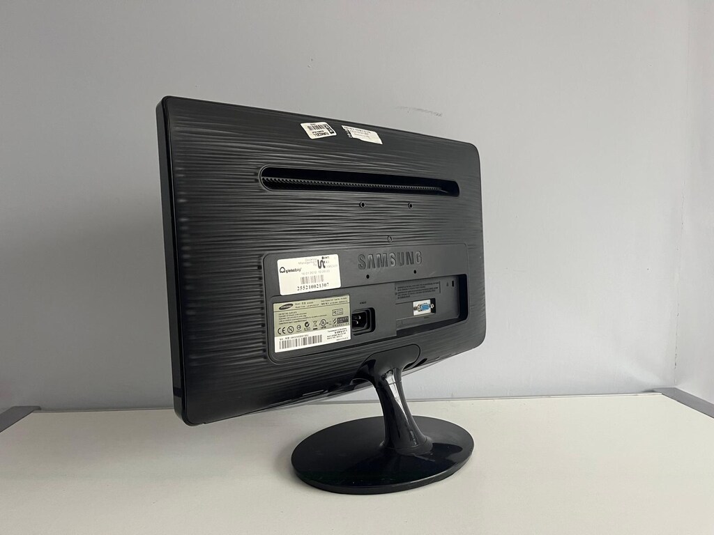 Dell OptiPlex 710 İ3 3220 8Gb Ram 250Gb Hdd 19" Monitör - 10