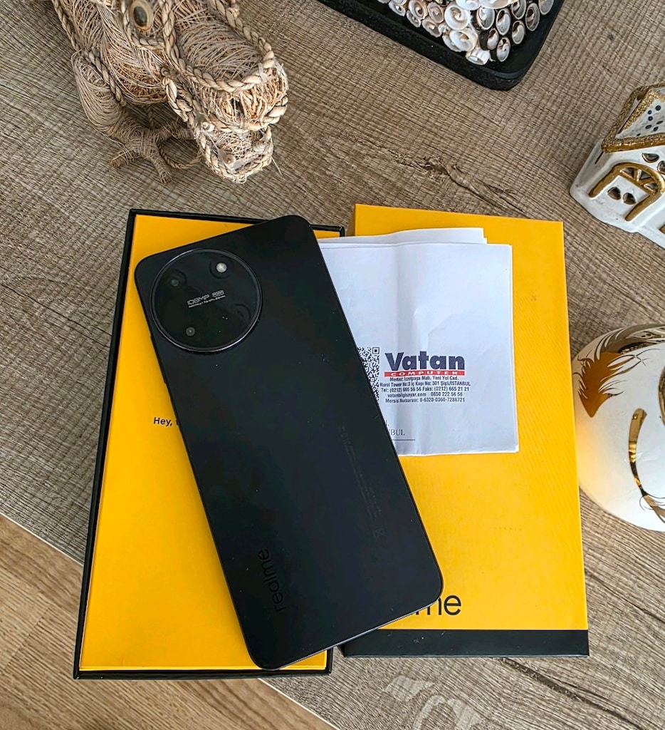 Realme 11 Sıfırdan farksız 8+8 ram 128 hafıza. PAZARLIKSIZ TEK FIYAT. - 4