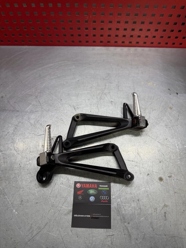 YAMAHA R25 MT25 BRAKET TAKIMI - 2