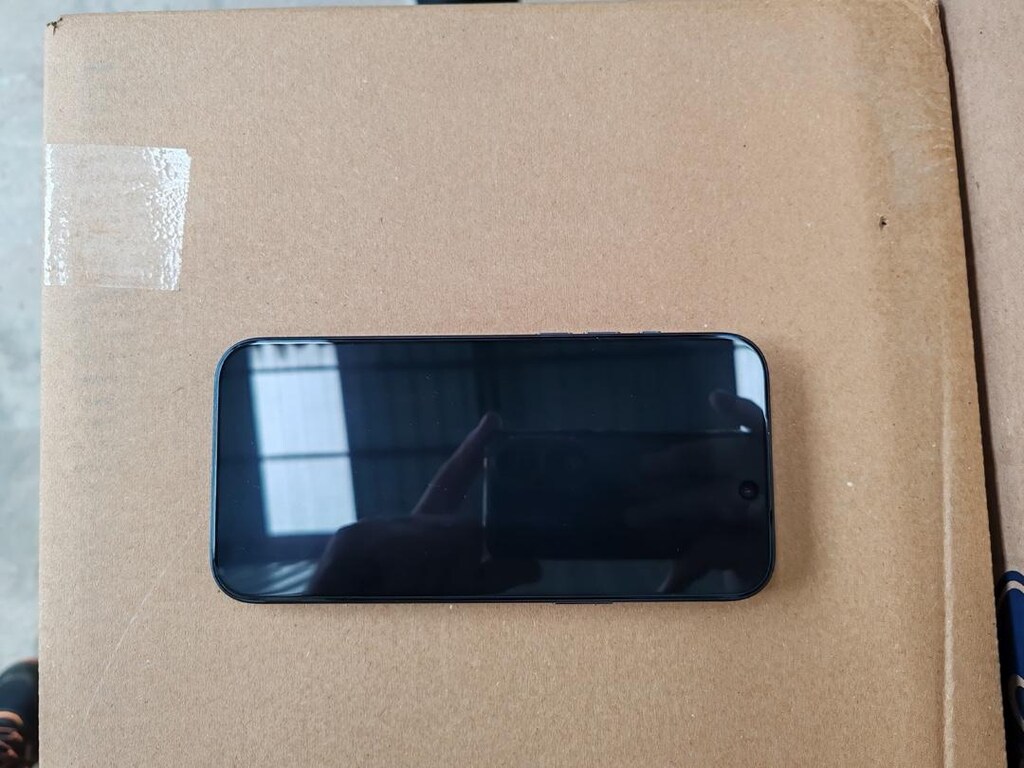 iPhone 17pro max - 2