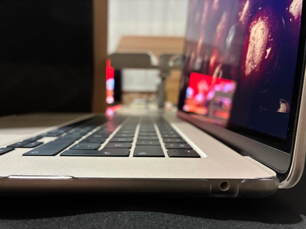 ÇİZİKSİZ MacBook Air M4 15 inç - 9