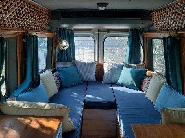 ACİL SATILIK KARAVAN İZMİR PAZARLIKLI