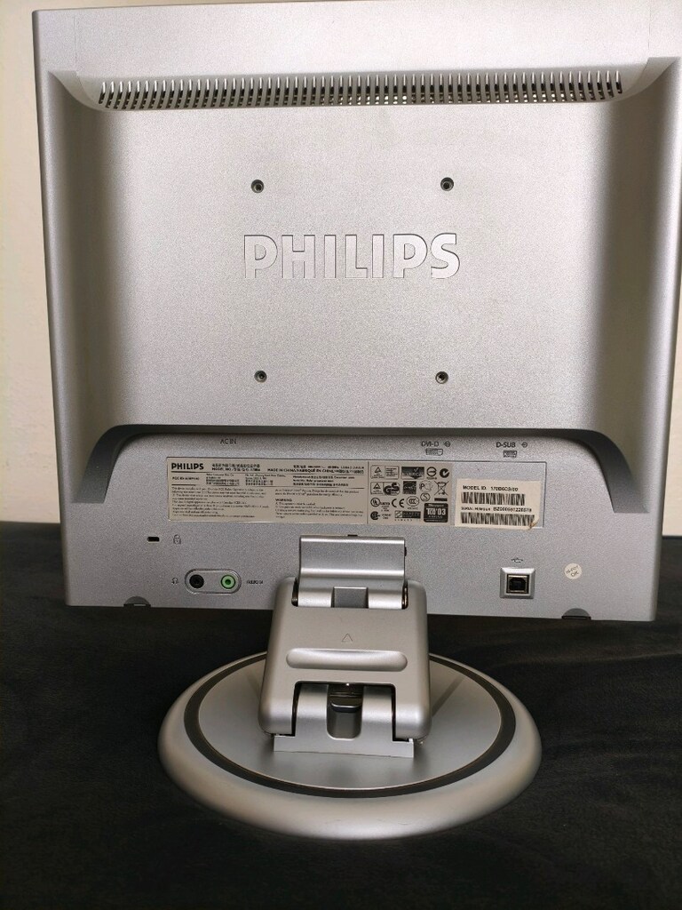 PHİLİPS KARE MONİTÖR - 2