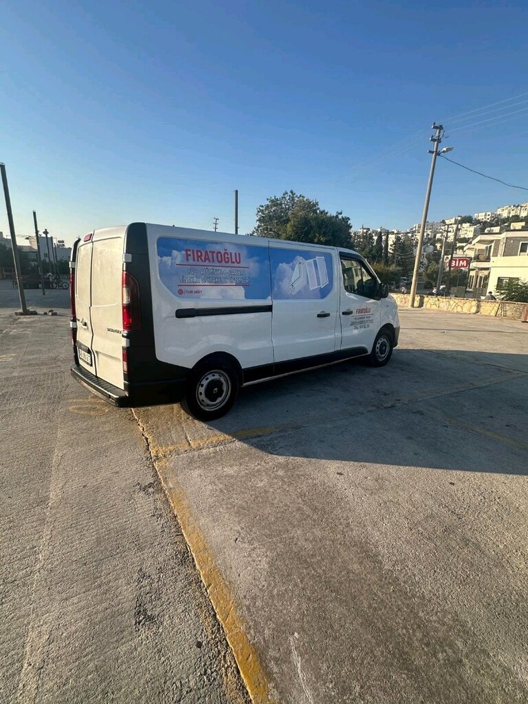 Renault Trafic - 11