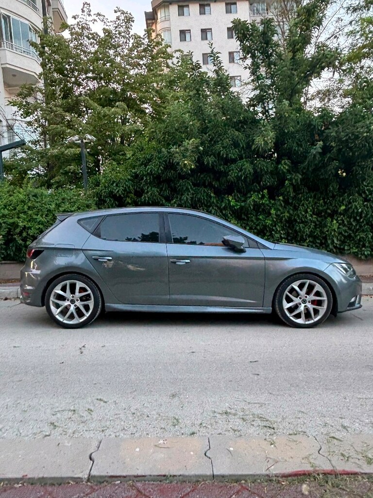 1.6 leon TDI CR style 290.000 km - 4