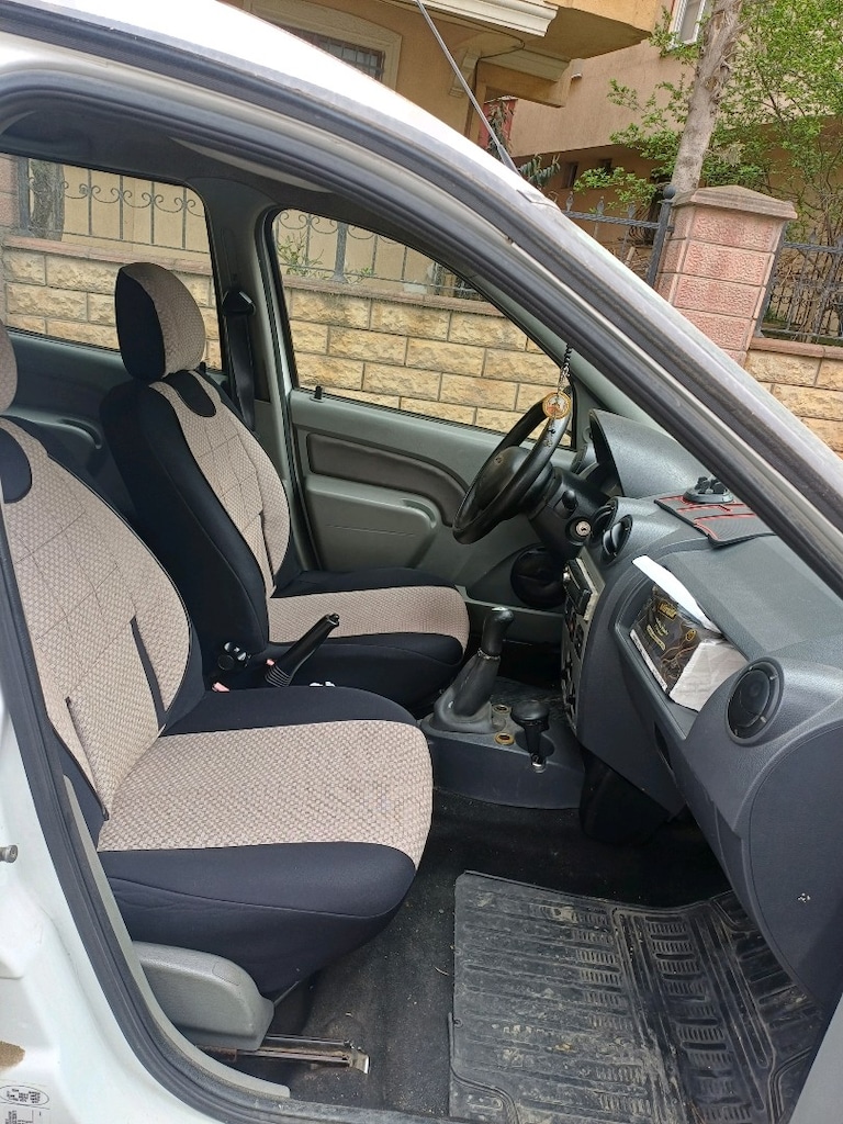 Dacia logan - 13