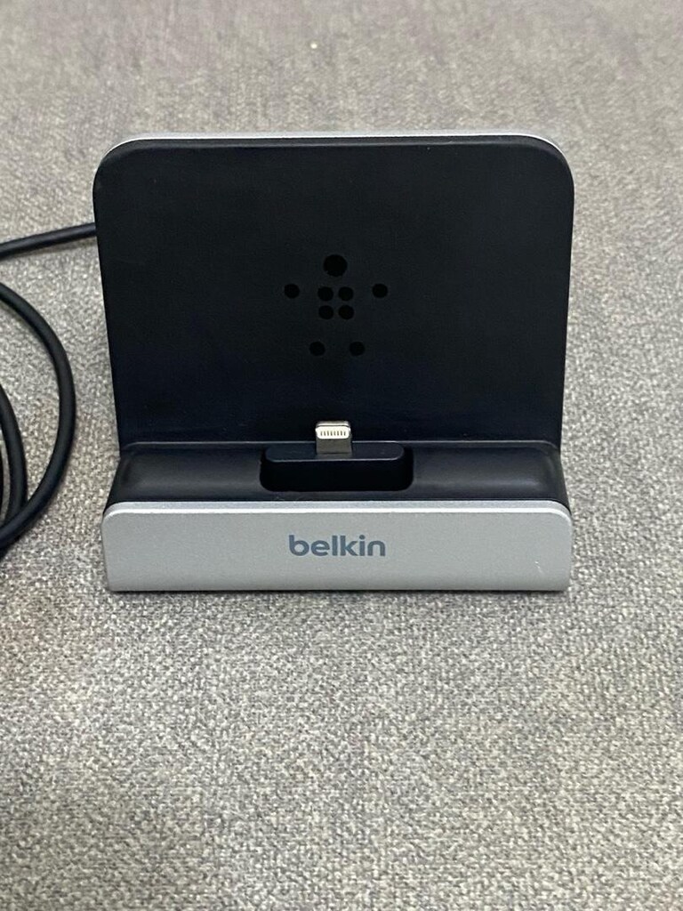 Apple Lisanslı Belkin marka bu şarj ve şarj standı, - 4