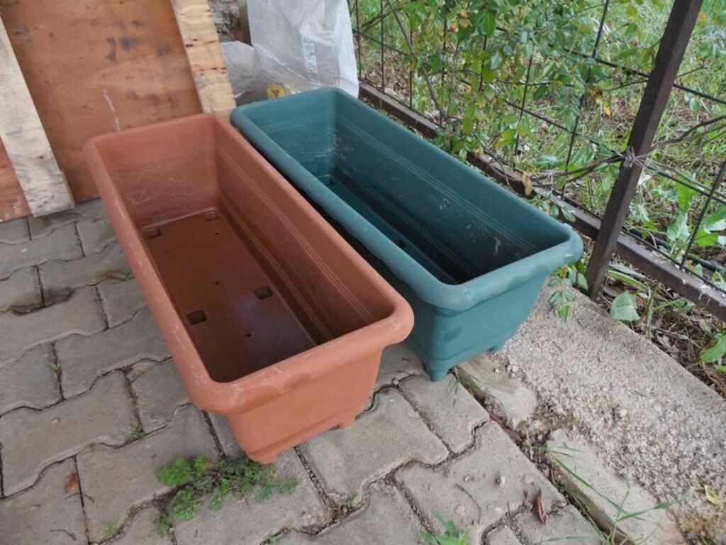21 adet büyük+küçük saksı+3 adet saksı altlığı-bahçe-balkon-TÜMÜ - 7