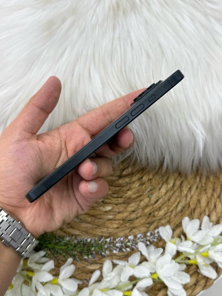 İPHONE 15 128GB 20 AY GARANTİLİ PİL 98 KUTU FATURALI HATASIZ - 5