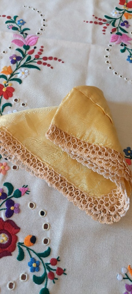 IGNE OYASI HAS IPEKTE ANTIKA BIR ORTU SARI İPEKTİR TEGELLERI AÇILMAMIŞ - 7