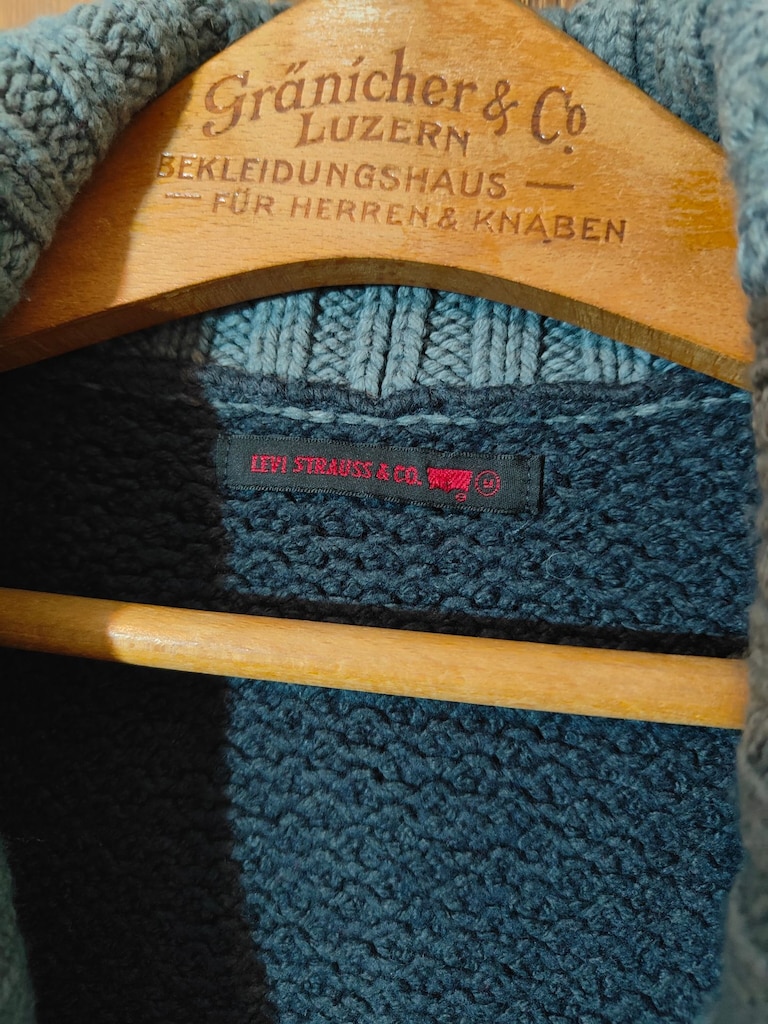 Levis Hırka Çocuk M beden %70 Pamuk %15 Yün - 3