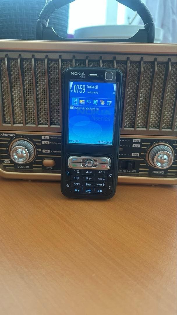 nokia n73 - 3
