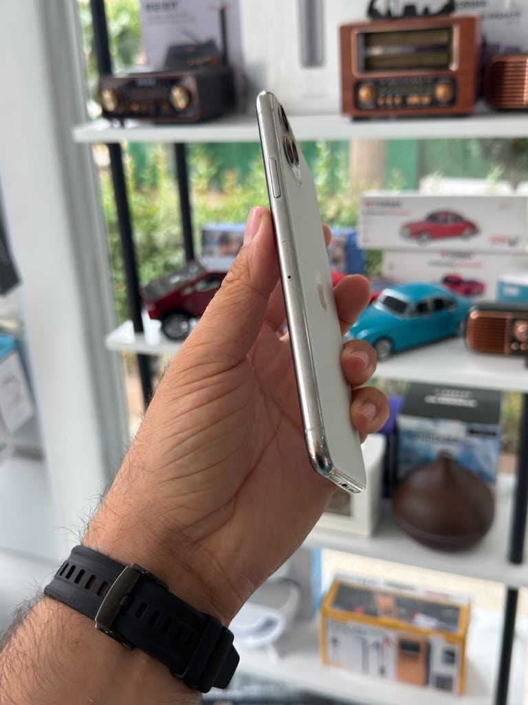 APPLE 11 PRO MAX 256 GB PİL 100 - 4